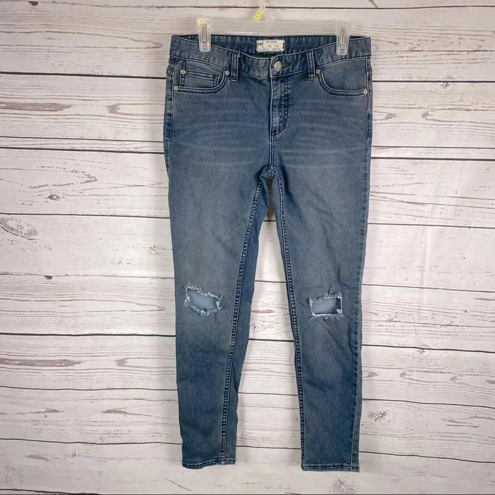 FREE People high waisted blue skinny jeans Sz W 28